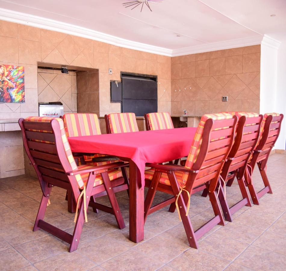 Indlovukazi Guesthouse Hartbeespoort Dış mekan fotoğraf